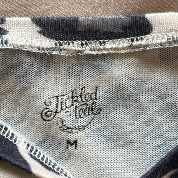 Tickled Teal Marley Tunic Sweater in Ombré Leopard Long Sleeve Lightweight Long - Picture 10 of 13